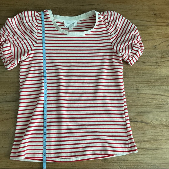 POMANDER PLACE Red Striped Vesty Puff Short Sleeve Crewneck. Size Medium - Picture 5 of 5